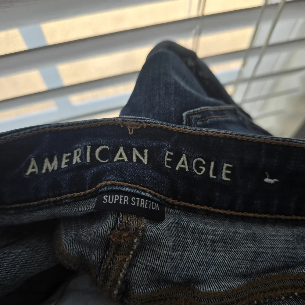 American Eagle Outfitters Shortie Blue Denim Shorts - Picture 8 of 11